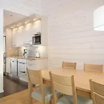Club Kuusamon Tropiikki קוסאמו