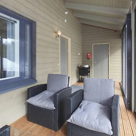 Club Kuusamon Tropiikki Apartmán *